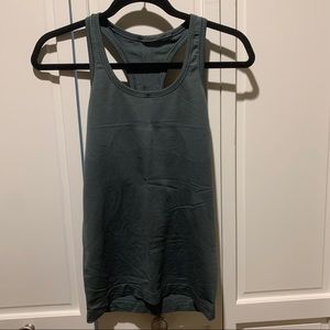 Lululemon swiftly tank top army green size 6